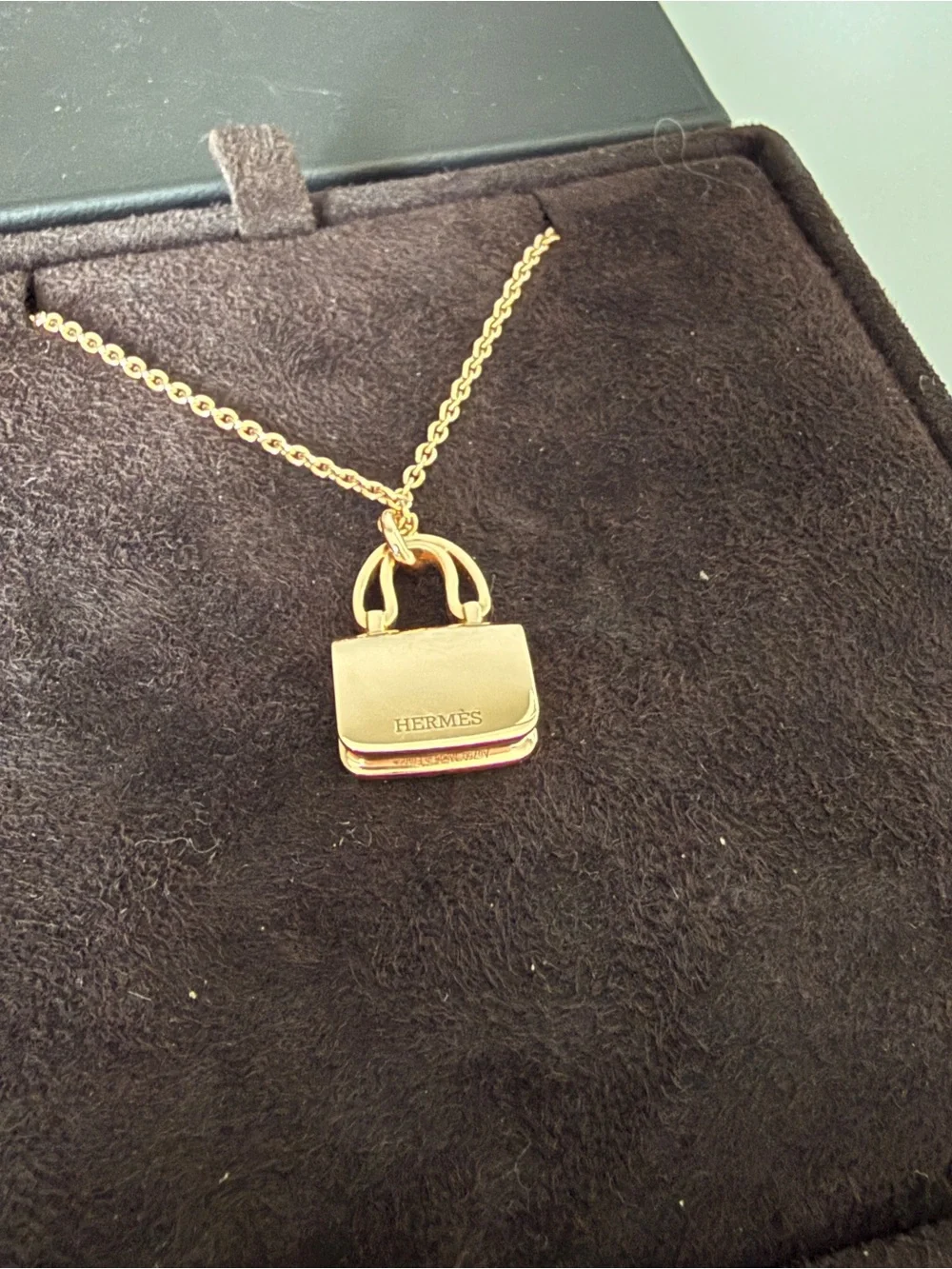 Hermes Amulettes Constance Diamond Rose Gold Necklace - Picture 5 of 7